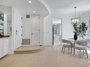 10531 Ashton Avenue 201, Los Angeles CA 90024