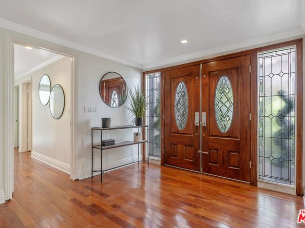 4126 Ellenita Avenue, Tarzana CA 91356