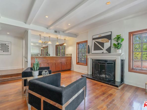 4126 Ellenita Avenue, Tarzana CA 91356