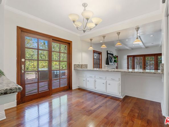 4126 Ellenita Avenue, Tarzana CA 91356