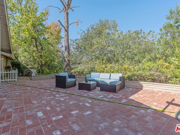 4126 Ellenita Avenue, Tarzana CA 91356