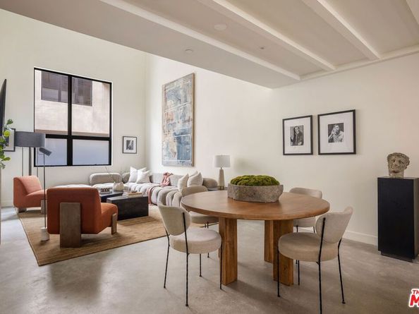917 1/2 Hilldale Avenue, West Hollywood CA 90069