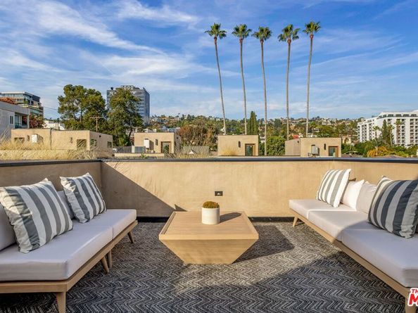 917 1/2 Hilldale Avenue, West Hollywood CA 90069