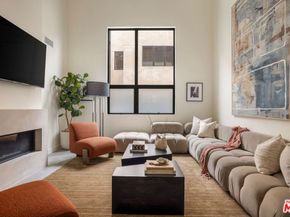 917 1/2 Hilldale Avenue, West Hollywood CA 90069