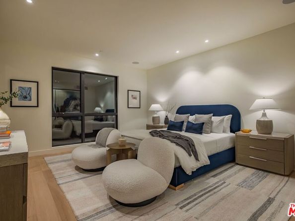 917 1/2 Hilldale Avenue, West Hollywood CA 90069