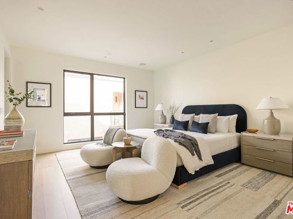 917 1/2 Hilldale Avenue, West Hollywood CA 90069