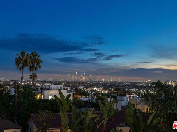 917 1/2 Hilldale Avenue, West Hollywood CA 90069