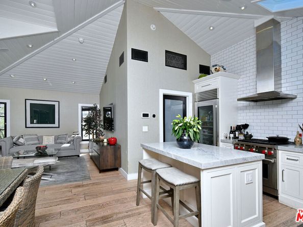 4311 Finley Avenue, Los Angeles CA 90027