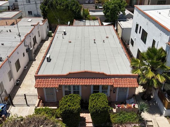 441 N Norton Avenue, Los Angeles CA 90004