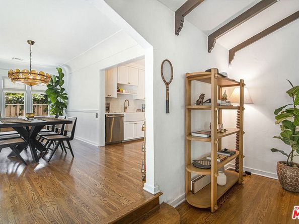 8260 Oakwood Avenue, Los Angeles CA 90048
