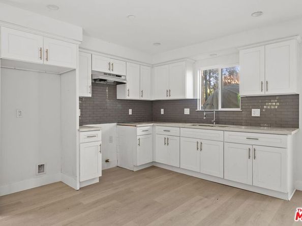645 W 97th Street, Los Angeles CA 90044
