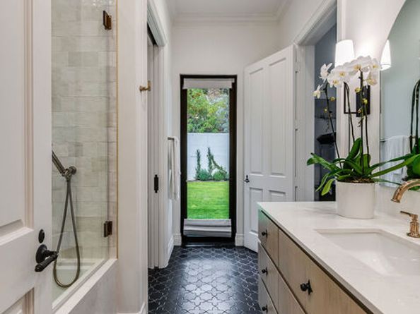 9577 Lime Orchard Road, Beverly Hills CA 90210
