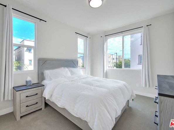 629 Daniel Freeman Circle, Inglewood CA 90301