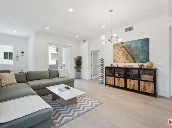 1746 Garfield Place 203, Los Angeles CA 90028