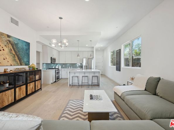 1746 Garfield Place 203, Los Angeles CA 90028