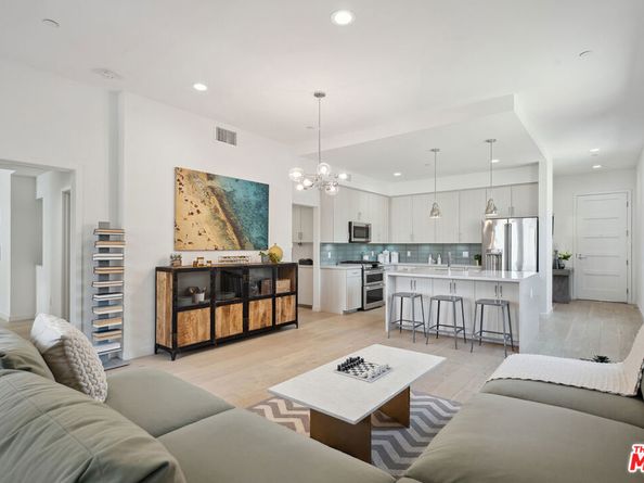 1746 Garfield Place 203, Los Angeles CA 90028