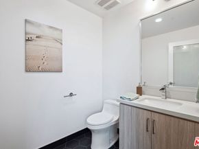 1746 Garfield Place 203, Los Angeles CA 90028
