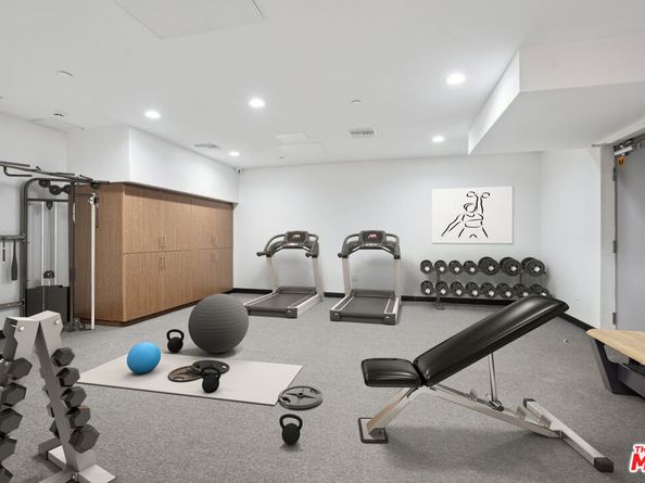 1746 Garfield Place 203, Los Angeles CA 90028