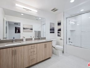 1746 Garfield Place 203, Los Angeles CA 90028