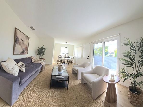 2520 Midvale Avenue, Los Angeles CA 90064