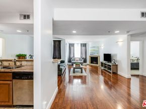 4724 Kester Avenue 209, Sherman Oaks CA 91403