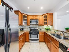 4724 Kester Avenue 209, Sherman Oaks CA 91403