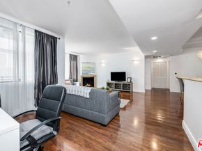 4724 Kester Avenue 209, Sherman Oaks CA 91403