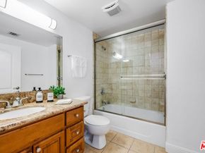4724 Kester Avenue 209, Sherman Oaks CA 91403