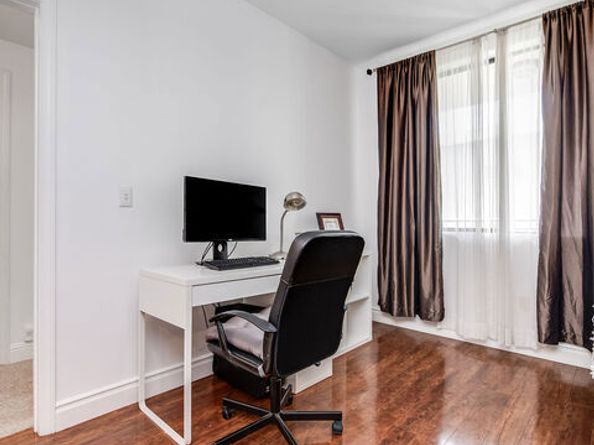 4724 Kester Avenue 209, Sherman Oaks CA 91403