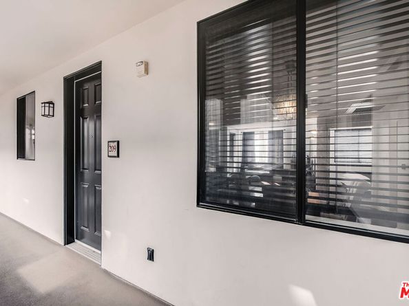 4724 Kester Avenue 209, Sherman Oaks CA 91403