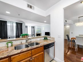 4724 Kester Avenue 209, Sherman Oaks CA 91403