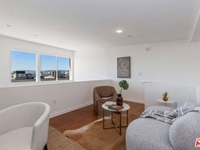 4005 Monroe Street 10, Los Angeles CA 90029