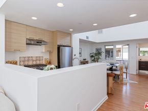 4005 Monroe Street 10, Los Angeles CA 90029