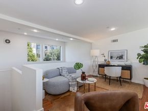 4005 Monroe Street 10, Los Angeles CA 90029