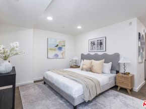 4005 Monroe Street 10, Los Angeles CA 90029