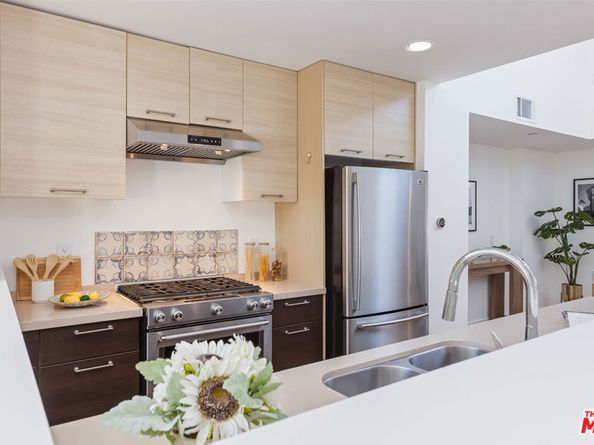 4005 Monroe Street 10, Los Angeles CA 90029