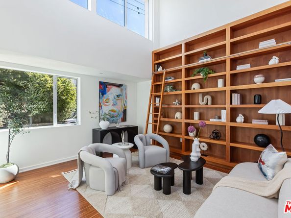 4005 Monroe Street 10, Los Angeles CA 90029