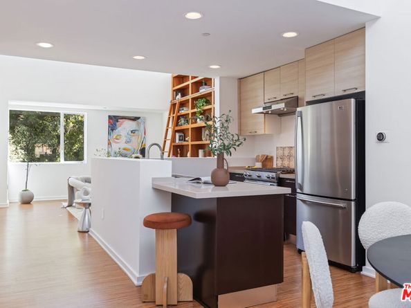 4005 Monroe Street 10, Los Angeles CA 90029