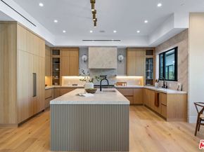 5414 Genesta Avenue, Encino CA 91316