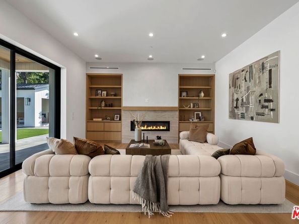 5414 Genesta Avenue, Encino CA 91316