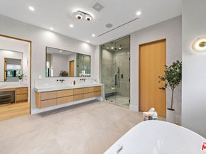 5414 Genesta Avenue, Encino CA 91316