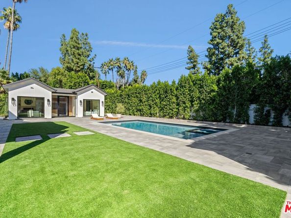 5414 Genesta Avenue, Encino CA 91316