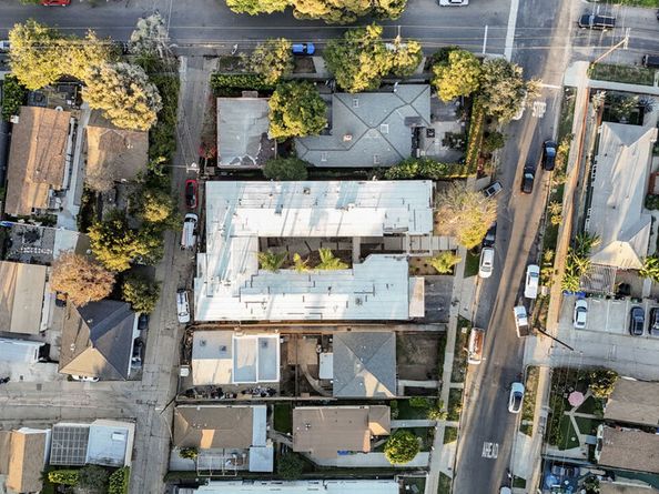 559 Sunset Avenue, Venice CA 90291