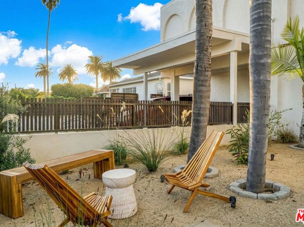 559 Sunset Avenue, Venice CA 90291