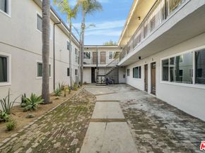 559 Sunset Avenue, Venice CA 90291