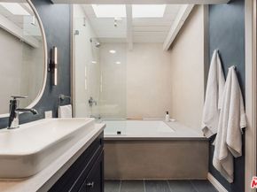 831 14th Street 2, Santa Monica CA 90403