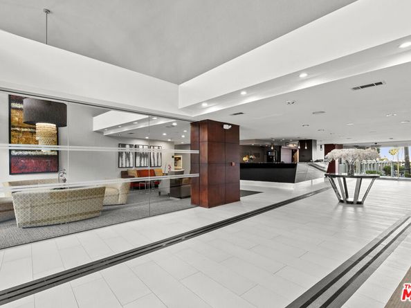 7250 Franklin Avenue 616, Los Angeles CA 90046