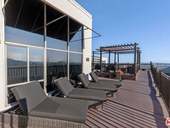 7250 Franklin Avenue 616, Los Angeles CA 90046