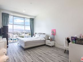 3223 W 6th Street 902, Los Angeles CA 90020