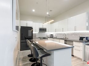 3223 W 6th Street 902, Los Angeles CA 90020